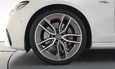 Mercedes-Benz E-Class 2019, 65351 км, за 31729.27 USD