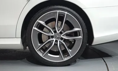 Mercedes-Benz E-Class 2019, 65351 км, за 31729.27 USD - фото 21