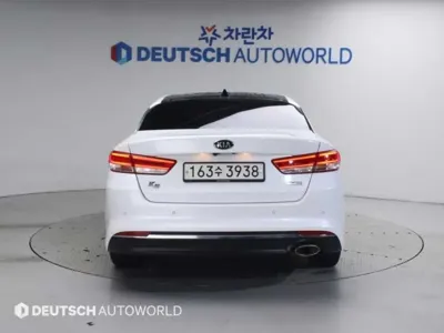 Kia K5 2016, 127596 км, за 3617.47 USD