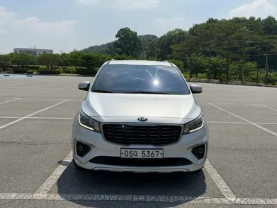 Kia Canival · 2019 год