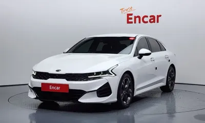 Kia K5 · 2020 год