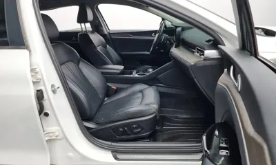 Kia K5 2020, 82608 км, за 12377.47 USD - фото 11
