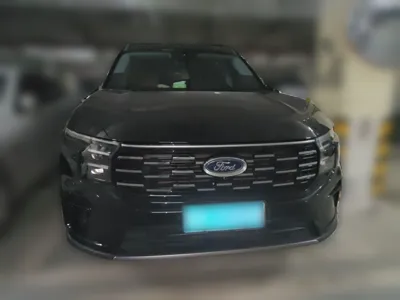 Ford Edge 2025, 9800 км, за 28775 USD - фото 2