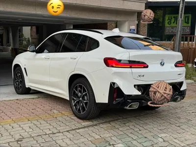 BMW X4 2023, 4600 км, за 44886.85 USD