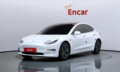 Tesla Model 3 · 2020 год