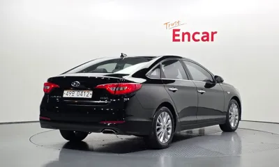 Hyundai Sonata 2016, 84667 км, за 5618.72 USD