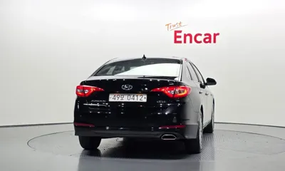 Hyundai Sonata 2016, 84667 км, за 5618.72 USD