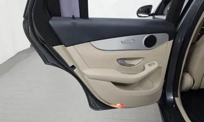 Mercedes-Benz GLC-Class 2018, 74515 км, за 16286.65 USD - фото 25