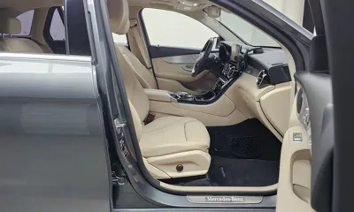 Mercedes-Benz GLC-Class 2018, 74515 км, за 16286.65 USD - фото 26