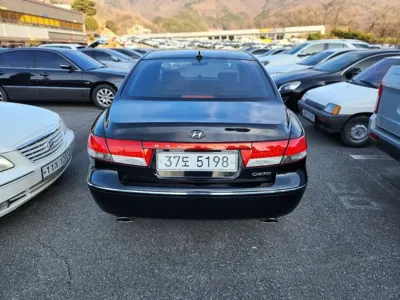 Hyundai Grandeur 2010, 131569 км, за 1553.1 USD