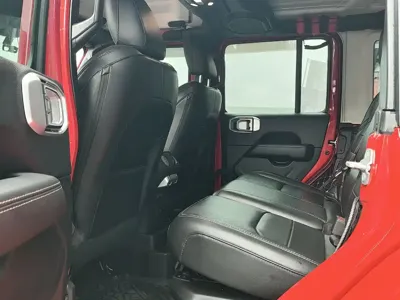 Jeep Wrangler PHEV 2023, 70000 км, за 42494.76 USD - фото 6