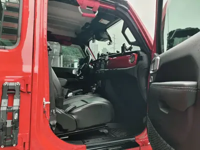 Jeep Wrangler PHEV 2023, 70000 км, за 42494.76 USD - фото 7