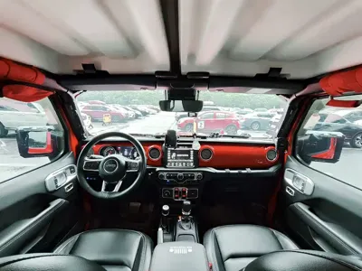 Jeep Wrangler PHEV 2023, 70000 км, за 42494.76 USD - фото 9