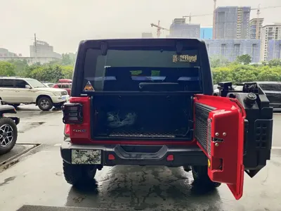 Jeep Wrangler PHEV 2023, 70000 км, за 42494.76 USD - фото 18