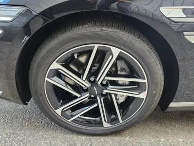 Genesis G80 2026, 1900 км, за 20549.65 USD