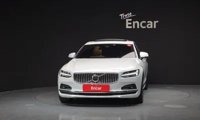Volvo S90 2022, 42100 км, за 22687.37 USD - фото 3