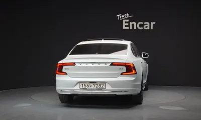 Volvo S90 2022, 42100 км, за 22687.37 USD - фото 4