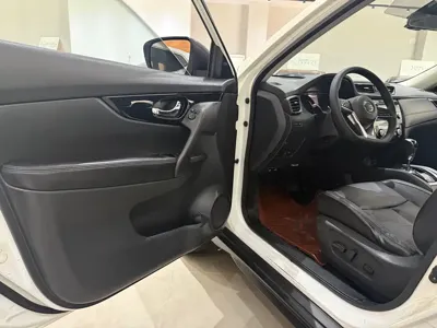 Nissan X-Trail 2018, 140000 км, за 8233.8 USD