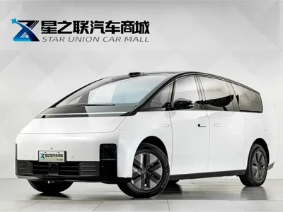 Li Auto Li MEGA · 2025 год
