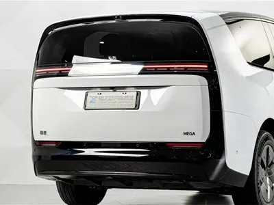 Li Auto Li MEGA 2025, 19200 км, за 71952.7 USD - фото 7