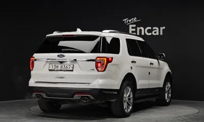 Ford Explorer 2019, 53967 км, за 12884.04 USD