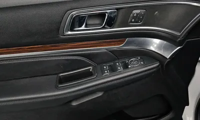 Ford Explorer 2019, 53967 км, за 12884.04 USD - фото 17