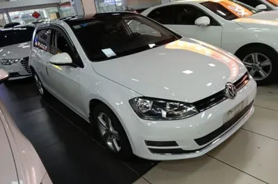 Volkswagen Golf 2016, 120600 км, за 7737 USD