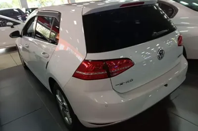 Volkswagen Golf 2016, 120600 км, за 7737 USD
