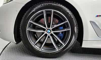 BMW 5-Series 2021, 105107 км, за 21639.05 USD