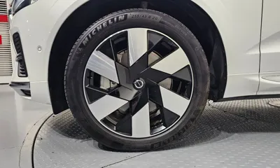 Volvo XC60 2024, 13401 км, за 40977.22 USD