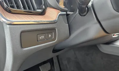 Volvo XC60 2024, 13401 км, за 40977.22 USD - фото 34