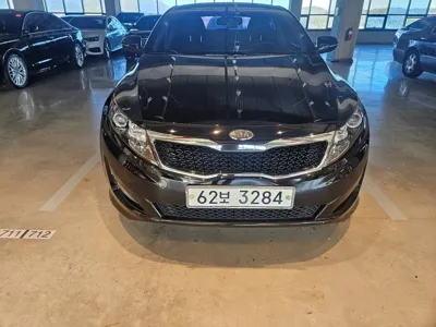 Kia K5 · 2011 год