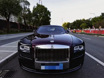 Rolls-Royce Ghost 2019, 70000 км, за 292813.63 USD