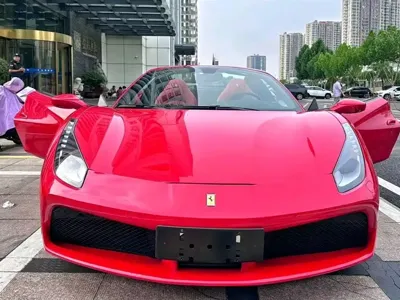 Ferrari 488 2018, 41000 км, за 272213.67 USD
