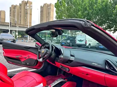 Ferrari 488 2018, 41000 км, за 272213.67 USD