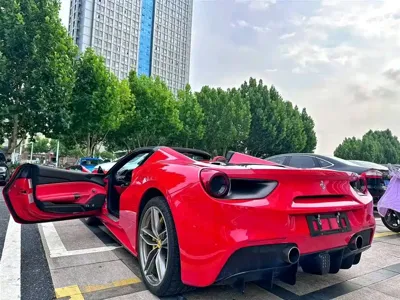 Ferrari 488 2018, 41000 км, за 272213.67 USD - фото 8