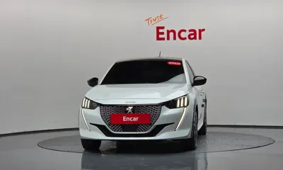 Peugeot 208 2022, 44698 км, за 14637.02 USD
