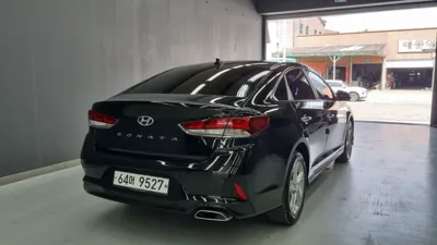 Hyundai Sonata 2018, 133316 км, за 6464.77 USD