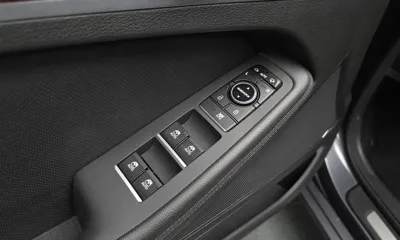 Hyundai Genesis 2016, 109004 км, за 7548.9 USD - фото 20