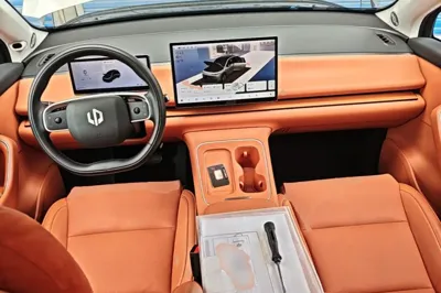 Leapmotor C10 2026, 9600 км, за 18745 USD - фото 12