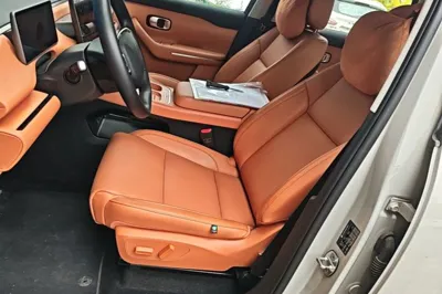 Leapmotor C10 2026, 9600 км, за 18745 USD - фото 17