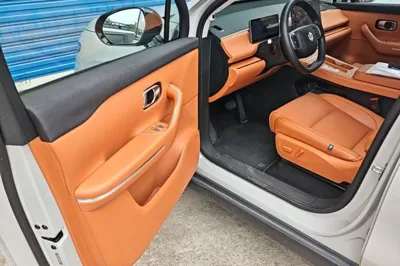 Leapmotor C10 2026, 9600 км, за 18745 USD - фото 18