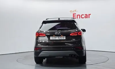 Hyundai Santafe 2018, 92021 км, за 9895.56 USD