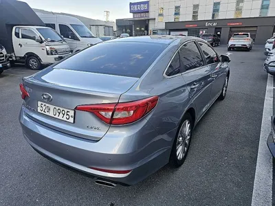 Hyundai Sonata 2016, 62815 км, за 7278.14 USD