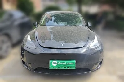 Tesla Model Y 2023, 90399 км, за 28199 USD
