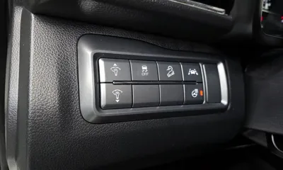 KG_Mobility_Ssangyong TIBOLI 2021, 128056 км, за 6840.39 USD - фото 12