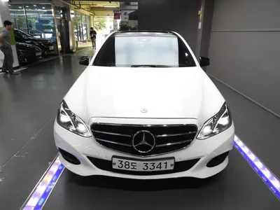 Mercedes-Benz E-Class 2015, 113626 км, за 6446.57 USD
