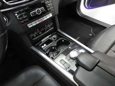 Mercedes-Benz E-Class 2015, 113626 км, за 6435.67 USD - фото 17