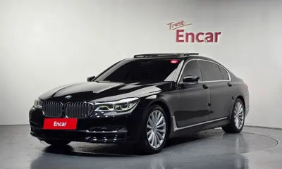 BMW 7-Series · 2016 год
