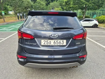 Hyundai Santafe 2018, 141831 км, за 9518.18 USD